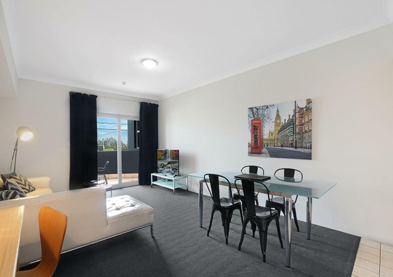 Sydney Airport Suites Exteriör bild