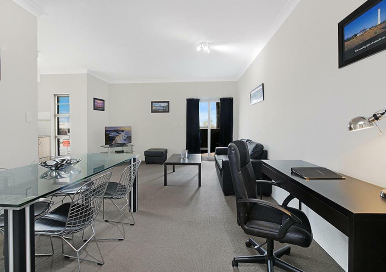 Sydney Airport Suites Exteriör bild