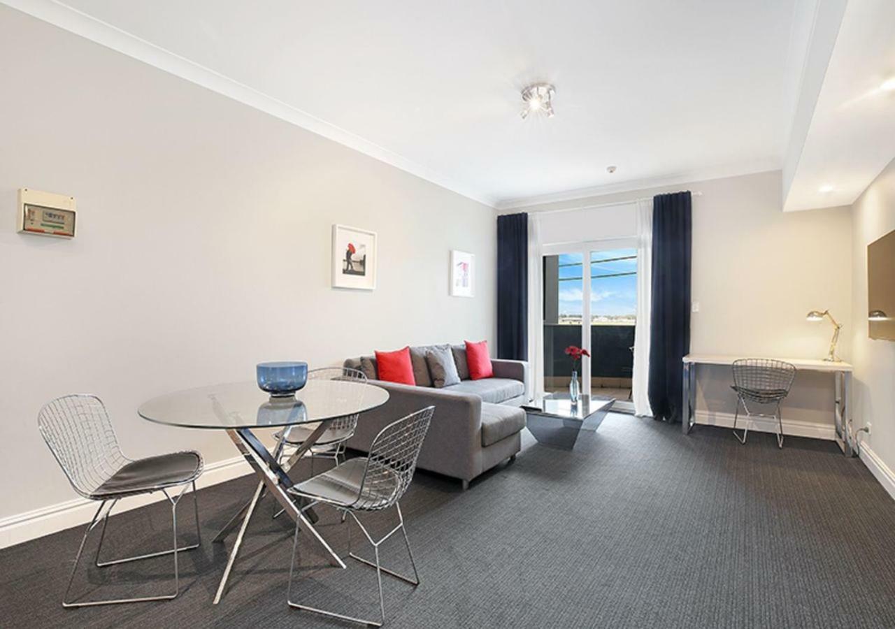 Sydney Airport Suites Exteriör bild